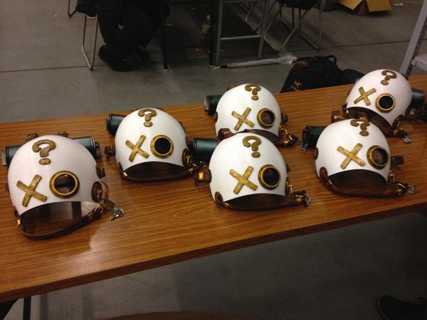 金田一少年の事件簿n 公式 Auf Twitter 今週末は 第２話 ゲームの館殺人事件 です なんとも珍妙なデザインのこのマスクは 監督と美術部のこだわりで生まれたマスク 気味が悪いような 少しシャレてるような 少し変態チックなような なんとも言葉にできない