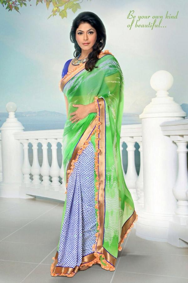 wrapsodydesign's tweet photo. grass is green/polka is blue/the girl who goes with the flow/this one is for u
@pragatimehra in #Wrapsody #FleaEsta http://t.co/t9y0MErG9N