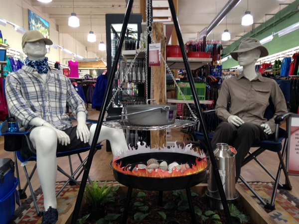 It's another scorcher out there! Bbq time! cotswoldoutdoor.com/easy-camp-camp…