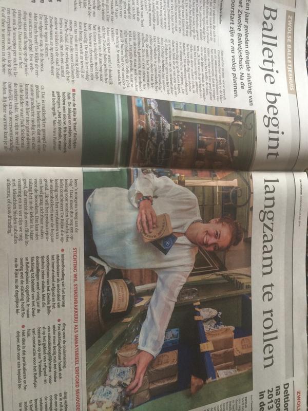 Hoera! 1 jaar na de doorstart RT <a href="/NoordmanTapijt/">@Noordmanwonen</a>: Ze zijn er nog steeds <a href="/ZwolseBalletjes/">Zwolse Balletjes</a> vandaag in <a href="/De_Stentor/">De Stentor</a>