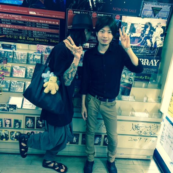 MEJIBRAY綴さんがご来店下さいました！！9/24「シアトリカル・ブルー
