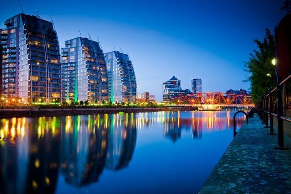 BudgetHire's tweet photo. Budget Car Hire from several locations around #Manchester - take a look at our low prices at
http://t.co/jNtBqfNzBl http://t.co/FiEpKP3fzE