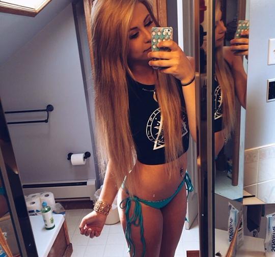 Danielle.  (@mychcmromance) on Twitter photo 