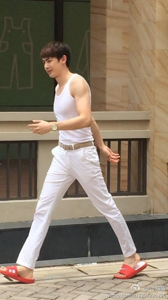 BtSsHppCEAAfyQq.jpg:large