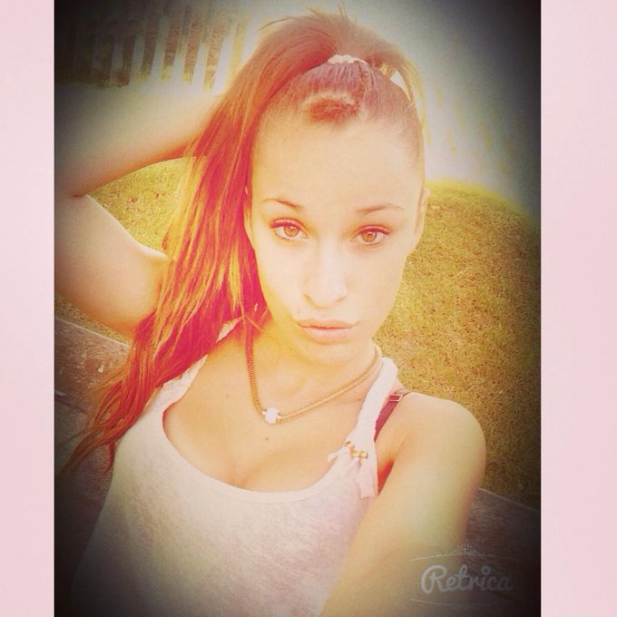 "@Martabl23: Tu reina o tu ruina ❤️🔫 http://t.co/BpnKz2BAhf" mi reina preciosa ;)<a class="tags" target="_blank" title="On Twitter" href="/?out=eyJ0eXAiOiJKV1QiLCJhbGciOiJIUzUxMiJ9.eyJpYXQiOjE3MjQ4NTIzNDksImlzcyI6InR3cG9ybnN0YXJzLmNvbSIsIm5iZiI6MTcyNDg1MjM0OSwiZXhwIjoxNzU2Mzg4MzQ5LCJyZWRpcmVjdF91cmwiOiJodHRwczovL3R3aXR0ZXIuY29tL01hcnRhYmwyMyJ9.WyqXHx3ZDDaqzqdsfNp6JuFbl8yNU4c6thp4nFtkvB4XQdrHBkiwXwc91Kkrmim41-Z1S4WtzYDz9Gz7TFZc6Q">@Martabl23</a><a href="/tag/ff"class="tags"><span>#ff</span></a>