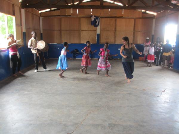 Thank you Mr Kweku for teaching us how to dance and drum! #cloretotamale @Tzedek