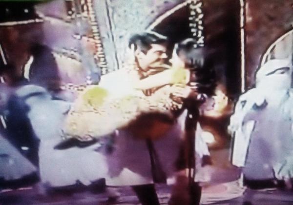 Embedded image permalink