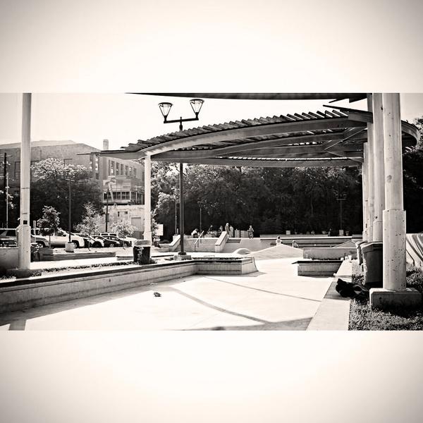 Noah_Beale_'s tweet photo. Tb to austin aka dream land http://t.co/m0etBWUIAD