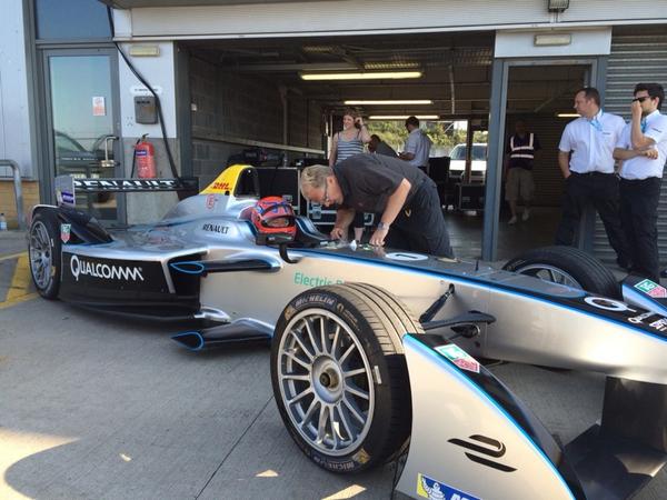 FIAFormulaE's tweet image. We had an exciting new test driver yesterday @tiff_tv! You can read all about it in the Sunday Times next week