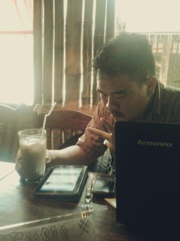 GenB_BantenPos's tweet photo. Ayoo kitaa udah sampe di tempat nii yg blm sampe cepett merapat ~~ http://t.co/BE10R7uAGC