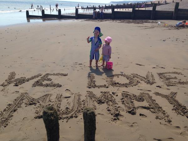 <a href="/isted_hannah/">Hannah Nason</a> day at the beach #hotweather #winchelseabeach #welovemummy