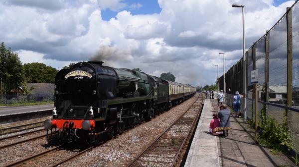 UKHeritageHub's tweet image. We are still open for submissions to #Issue42! Email us your submissions at - ukheritagehub@themodelcentre.co.uk