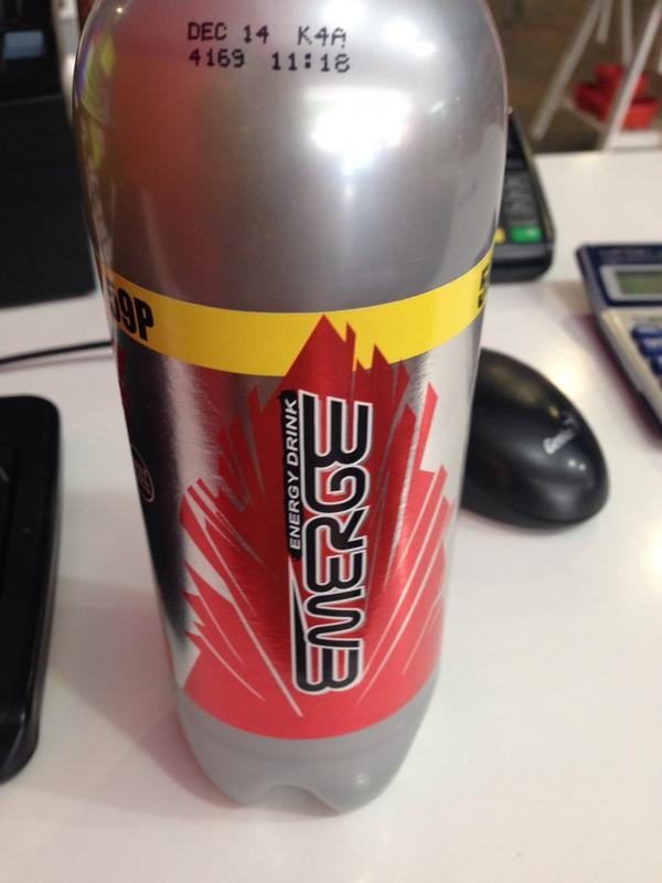 OnlineLTA's tweet photo. Bebida energetica Emerge solo 1,10 euros! http://t.co/GUAUiGntmo