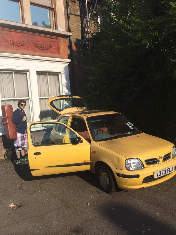 We had a marvellous time at the Amersham Jazz Club last night. And we travelled in style. <a href="/tmillarmusic/">Tom Millar</a> 's motor!