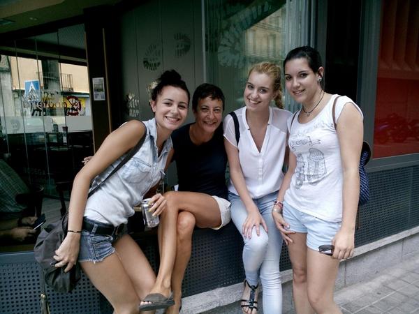 Siilvia_GomezZ's tweet photo. De famoseo por segovia con @EvaHacheNews  jajajaa @MartaGarridoG @LauraMerinoB @andre9430 http://t.co/opAvFkrdaL