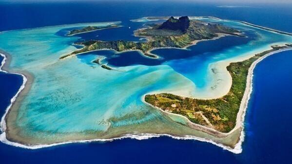 Sunset_Bvd's tweet photo. Bora Bora ... http://t.co/K392oo2Cb9