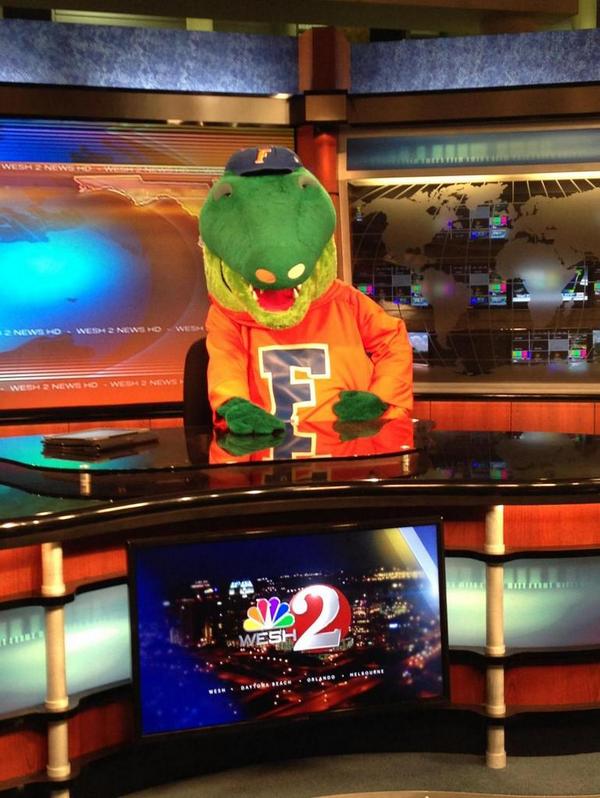 AlbertGator's tweet photo. I'm Albert the Gator? You stay classy, Gainesville #futureanchorman #anchorman http://t.co/Fyyrtl3MDs
