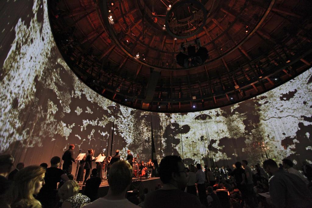 Embedded image permalink