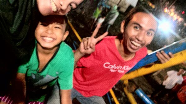 pasar malam i'm in love.. :) dan rekreasi malam ini dipersembahkan oleh <a href="/DonHanief/">Don Hanief</a> thankies!