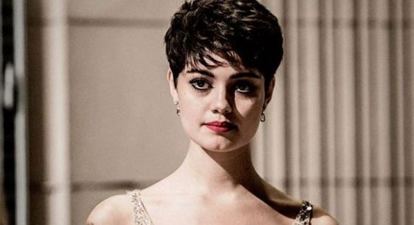 desapegandotudo's tweet image. Sabe de quem são os vestidos de Sophie Charlotte em "O Rebu"? bit.ly/1ugtZ8x #redechic