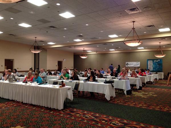 SocialNetNanny's tweet photo. Filled house for #ecom2014!!!! http://t.co/N4AsyCnuWK