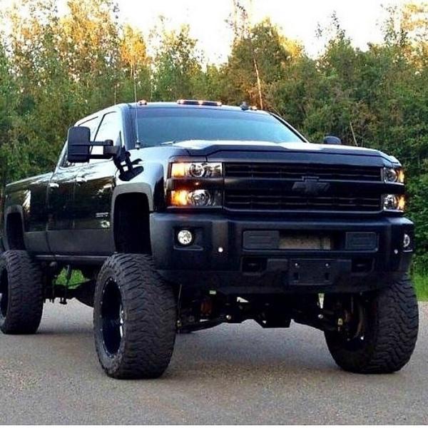 duramaxjunkies's tweet photo. #blackedout #2015 #DURAMAX http://t.co/DF5QL5mneR