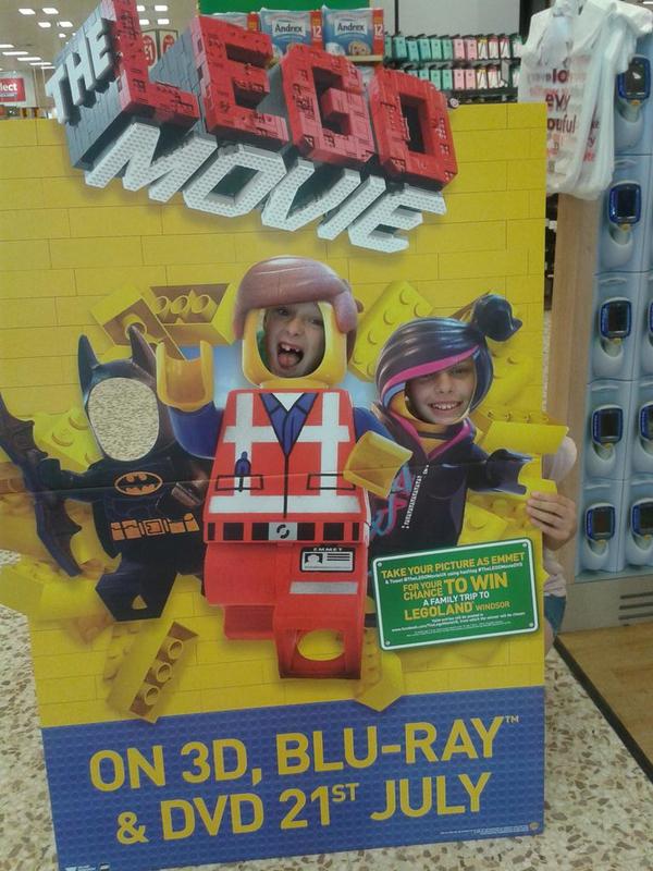 KazEngland's tweet photo. @TheLEGOMovieUK #TheLEGOMovieUK http://t.co/sAOPBmjPmp