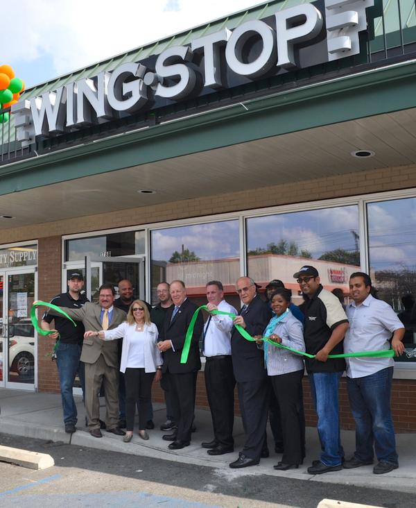 MayorBollwage's tweet photo. Welcome to #Elizabeth Wing Stop! Visit them at 178B Elmora Ave in Victoria Plaza for chicken from Hawaiian to Atomic. http://t.co/ykIKPRJJTL