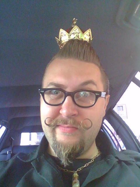 trundlemanor's tweet image. #VillainProblems Add high school glasses and a tiny crown to your Devilish facial hair; instant hipster king.