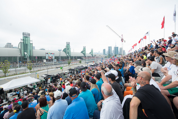 ontario_indy's tweet photo. Our amazing fans filled the stand on Sat &amp; Sun for #2inTO. Thanks to @ExPlaceTO for hosting the Honda Indy Toronto! http://t.co/vN9etevtac