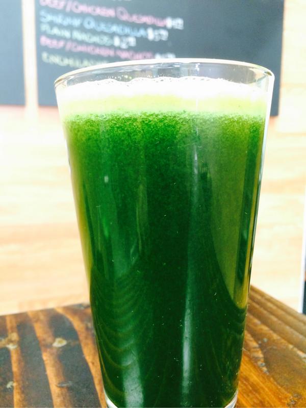 SaborFood's tweet image. Good morning everybody. Green juice #saborfood chefAlvaro