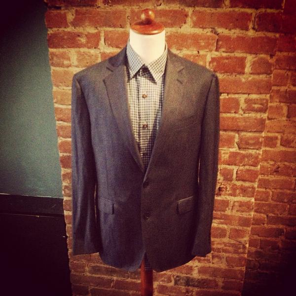 Arden_Reed's tweet photo. Too #hot to wear a #suit? Try our #summer linen/wool blends! #suitup #madetomeasure #bespoke #mensfashion http://t.co/sR7LqbAazl