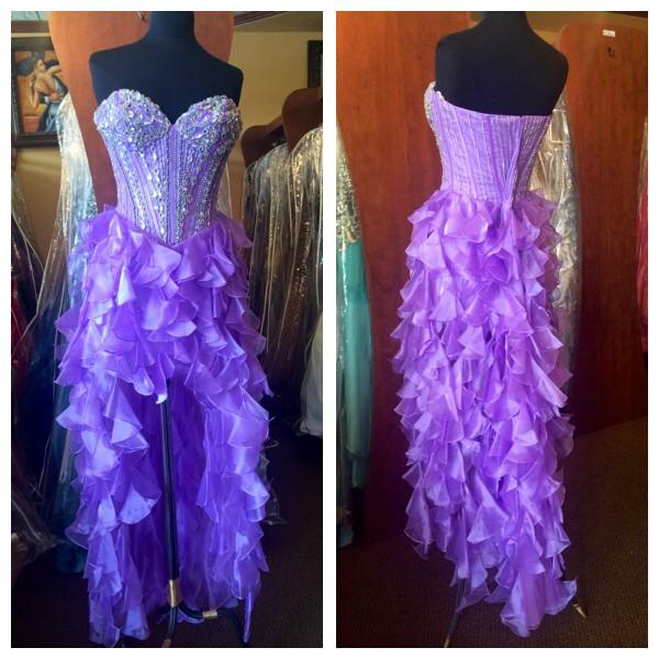 UniqueLadyMI's tweet image. Come pick up this last dress from @SherriHill! Get a head start on prom for next year! Last one!