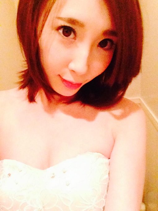 キャバクラもおわって これから寝るところ♡  毎日毎日投票や応援本当に ありがとうございます♡  あと少しお付き合いください♡  おやすみん♡ http://t.co/HWf1cN5uae