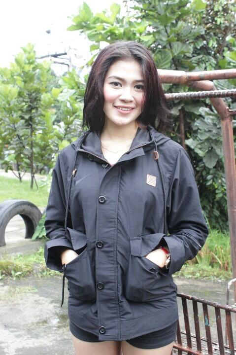 gilangg27_os's tweet photo. @DefriZuamaJMPD TRACKSUIT CR7 BLACK
Size M L XL
CUMA 165rb
Order cek BIO  http://t.co/XVLirU9Xq3