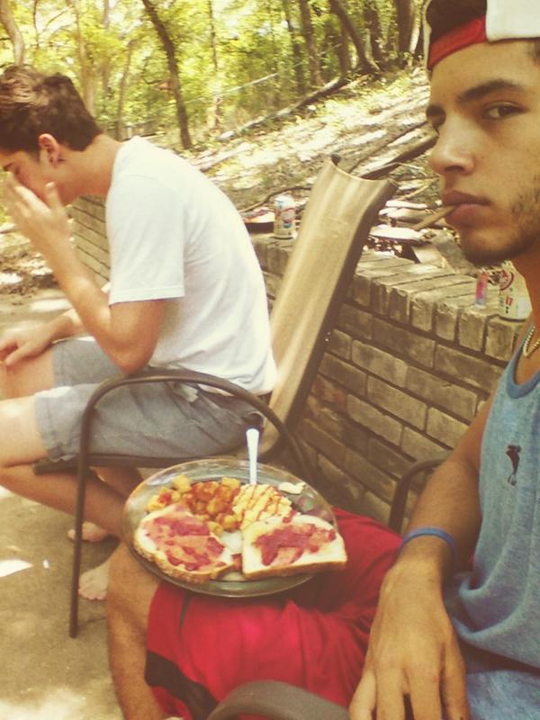 Blunts and brunch 🍴🍁