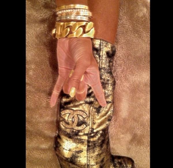 RedLipstyck's tweet image. Love 💛... #Chanel #Fashion