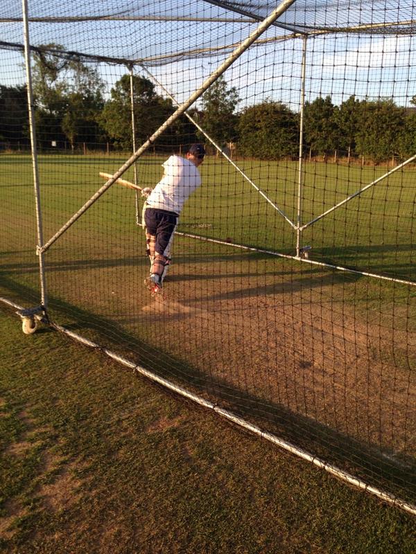 HockerillColts's tweet image. Hockerill not so colts having a net in the sun. Not sure about @joehogg92 technique.. 6 needed of the last... Stumped
