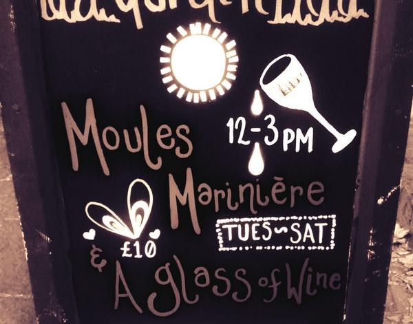 thepatch2's tweet image. Finally up on the board. Feeling #summery and seaside-ish? #Mussels marinara and glass of wine for only £10 #foodporn