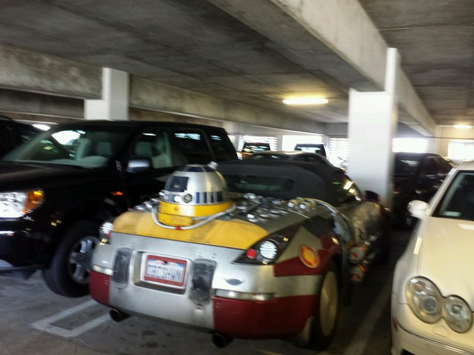 Car + Cosplay = Carsplay? #sdcc #ComicCon2014 http://t.co/yyq0F8cThL<a href="/tag/sdcc"class="tags">#sdcc</a><a href="/tag/comiccon2014"class="tags">#ComicCon2014</a>