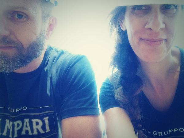 ColtonElizabeth's tweet image. Hard hat shenanigans @HabitatGSF .  The boss @DaveKarraker is not impressed.  @CampariAmerica #CampariCares