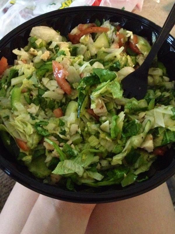 annadeleh's tweet image. Sprung for a @SUBWAY salad today for lunch. It was delicious! #healthychoice