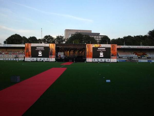 SofaGeneration's tweet image. What a night... F#ck jeah what a night!