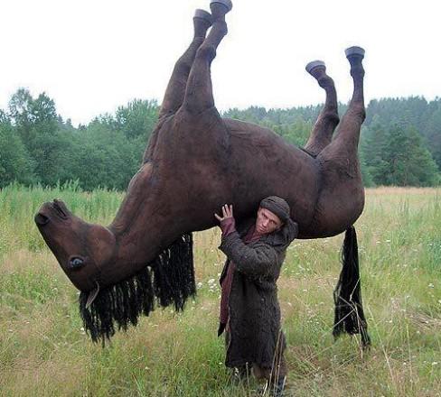 jagoba92's tweet photo. Así monta a caballo uno de Bilbao http://t.co/yhRiitsTAL