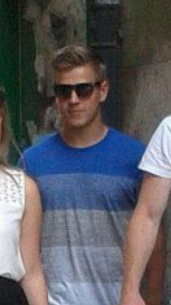 belennxx's tweet photo. *CSI muziek speelt zacht in de achtergrond* @Mattiesss http://t.co/Q1EXNNI7OU