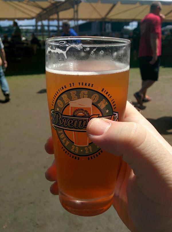 CGDurant's tweet photo. So @sprecherbrewery is in the early lead with the Abbey Triple #OBF27 http://t.co/2aIqtTLDbU