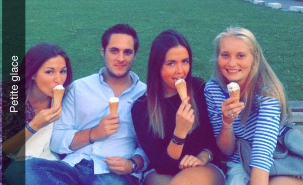 Maddy_nette's tweet photo. Petit Babrue et petite glace avant de quitter notre @LoretteDereux pour 6mois http://t.co/bxlX5O7Qq9