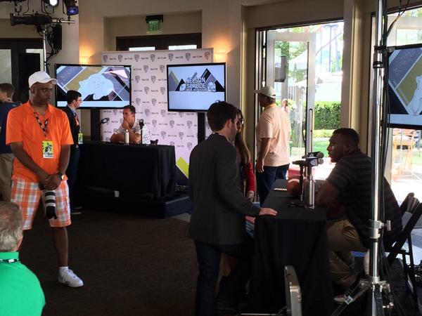 ElSporto_Loco's tweet image. Buffalos during media day. Thanks for saying hi coach!@CoachMikeMac #GoBuffs #CUinLA #coloradobuffalos