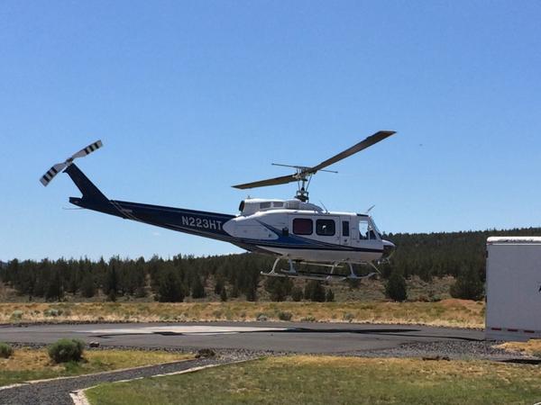 CentralORFire's tweet photo. Central Oregon Rappellers taking off for a fire 1 mile N of Cottonwood CG on the #OchocoNF...up, up, and away! http://t.co/jQYBtPLwJj