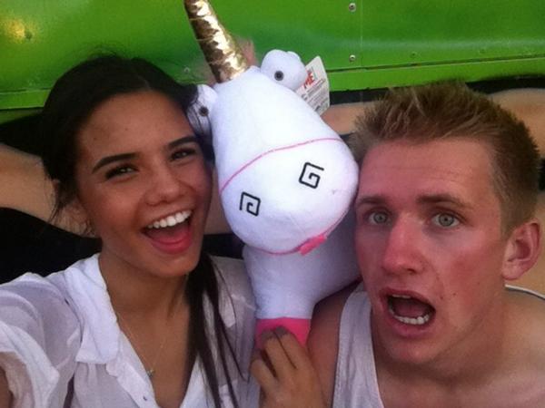 taylorcarps's tweet photo. tradition continues๐๐ won me a unicorn at the fair #itsnotfluffy http://t.co/uUsM8qzyDM